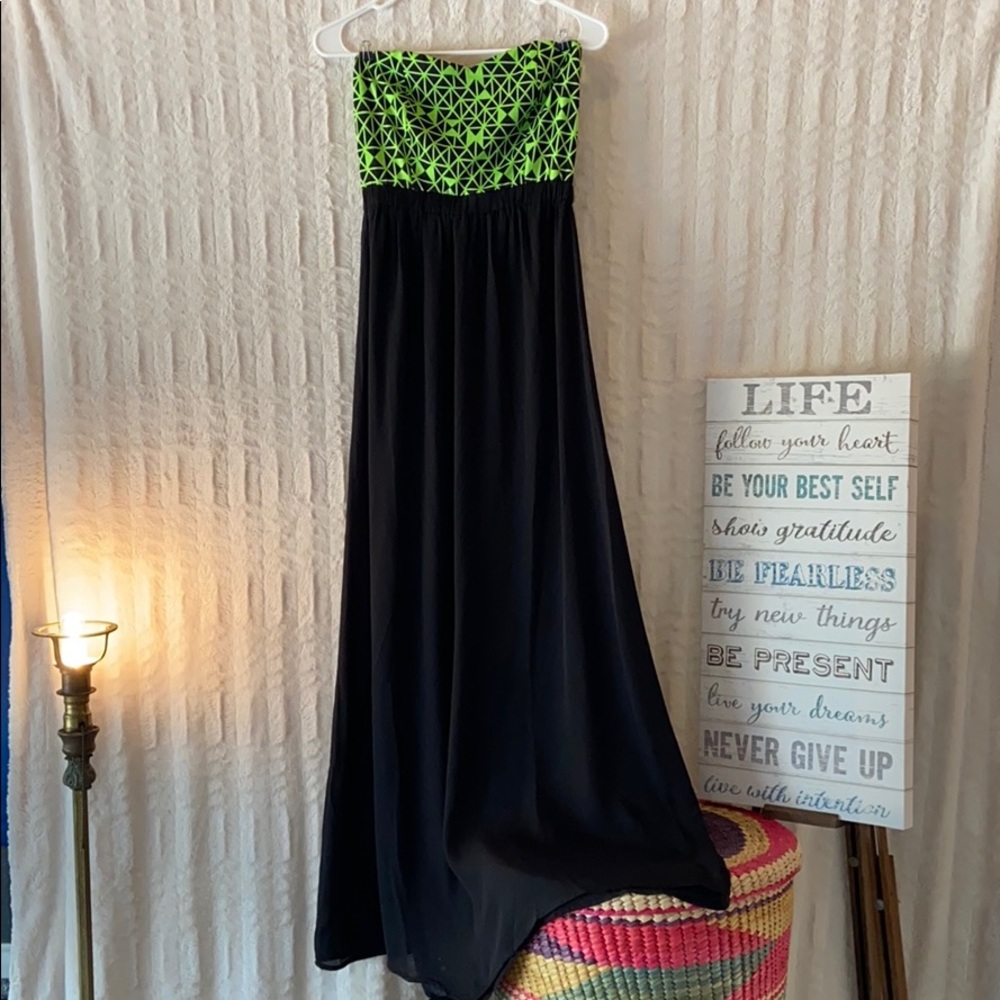 Geo Design Sheer Strapless Dress